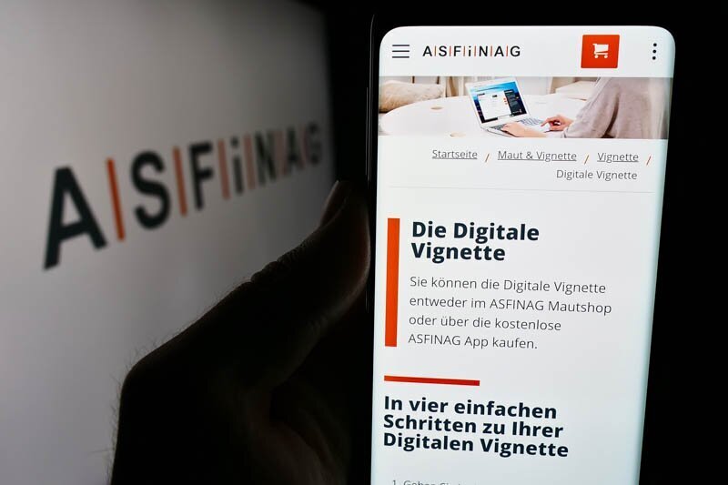 Feuerrote Vignette wird letzte Klebevignette